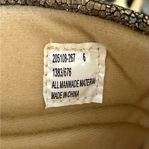 Feather & Faux Fur Boots / Slippers, Native American Style Maiden Princess - Picture 9 of 10